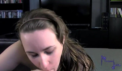 Princess Leia sucking her prince's dick and gets facial