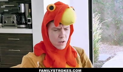 Nasty foursome with horny mom Brooklyn Chase and teen Rosalyn Sphinx at the feast table