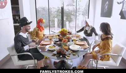 Nasty foursome with horny mom Brooklyn Chase and teen Rosalyn Sphinx at the feast table