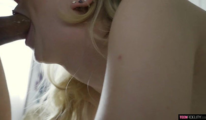 Kinky dude pleasures Lily Rader and her hardcore sex needs