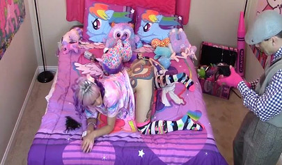 Petite Daizha Morgann fucked doggy style after nasty masturbation