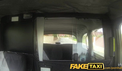 Czech teen Daphne Klyde squirts during sex in the cab