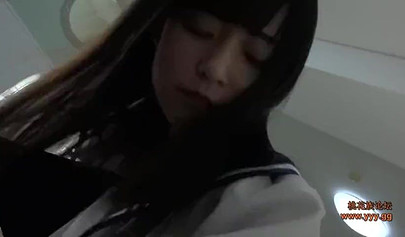 Asian schoolgirl takes stiff dong in her tight shaved pussy