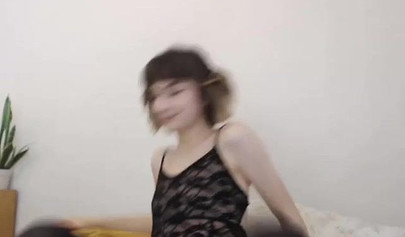 Naughty webcam model with buttplug rubbing her hairy pussy