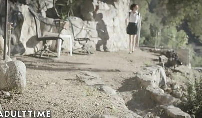 Lola Fae let her suggar daddy Bill Bailey to fuck her anal hole