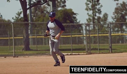 Pussy wrecking and creampie with smoking hot brunette Candice Ferguson