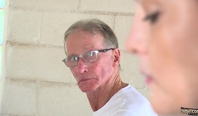 Old dude bangs hot teen nun and enjoys her deepthroat