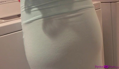 Astonishing Jessa Rhodes spreads legs for huge shaft