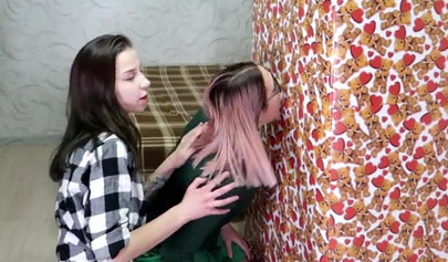 Two nerdy students share a glory hole with their mouth