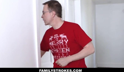 Sluttty brunette hoe Riley Mae gets mouth full of cum for holiday