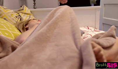 Adorable blonde teen Jane Wilde talked into hardcore pounding