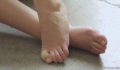 Adorable cum slut Alexis Crystal feels every inch of that cock