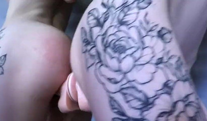 Amateur dildo sticking with very sexy redhead