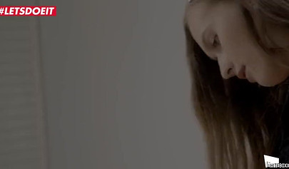 Sensual sex with Russian sisters Arteya Dee and Stacy Cruz