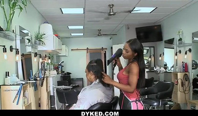 Hot ebony hairdresser Sarah Banks seduces her client Sabina Rouge and licks her snatch