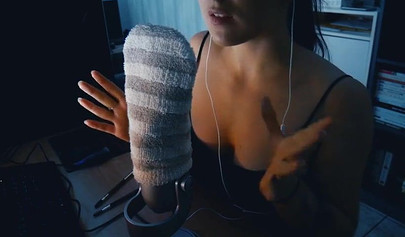 Amateur with big natural tits moans on the mic on the webcam