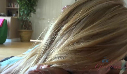 Skinny blonde slut Kaylee Haze sucks dick and gives handjob POV