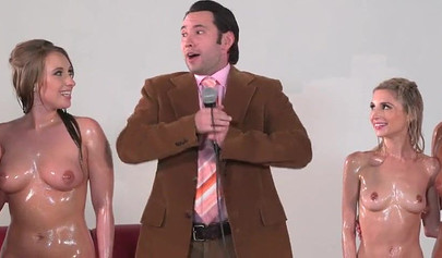 Charlotte Cross Piper Perri and Riley Reid having fun with toys in oiled pool