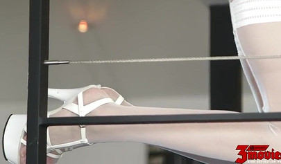 Petite pornstar Riley Reid taking stiff boner inside her wet cunt