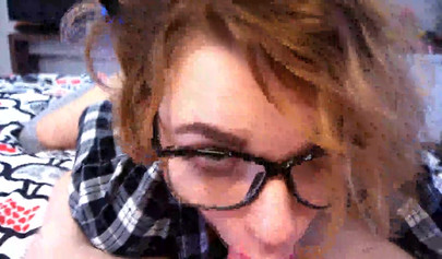 Amateur nerdy chick Deepbunnyhole enjoys blowjob with her lover