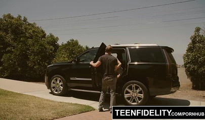 Very skinny and hot teen Kenzie Reeves loves rough smashing