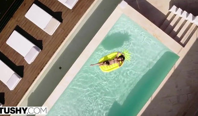 Hot babe with big tits Liya Silver taking dick under the blue sky