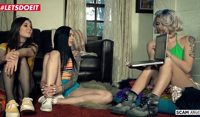 Teen hotties Chloe Cherry and Marley Brinx get fucked in a threesome for money