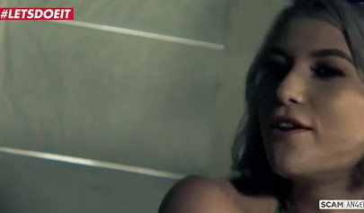 Teen hotties Chloe Cherry and Marley Brinx get fucked in a threesome for money