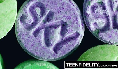 Busty Karlee Grey gets nailed in a threesome and takes facial