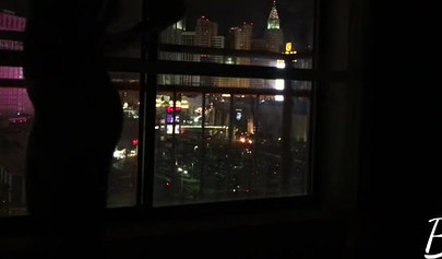 Amateur couple fucking on their glamour vacation in a hotel room