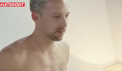 Cindy Shine and her stepsister make hot threesome with older dude