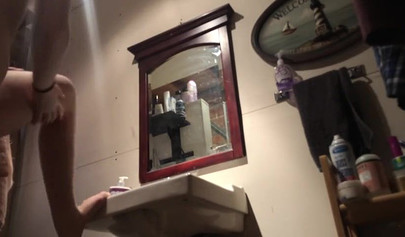 Voyeur cam caught gorgeous blonde babe nude in the bathroom