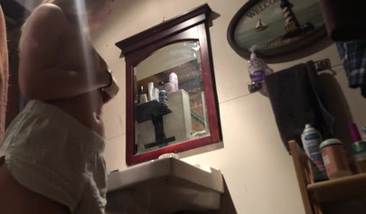 Voyeur cam caught gorgeous blonde babe nude in the bathroom