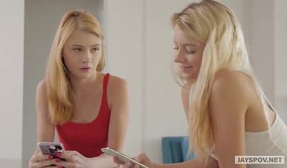 Sweet blonde teens Hannah Hays and Riley Star tying a threesome fuck