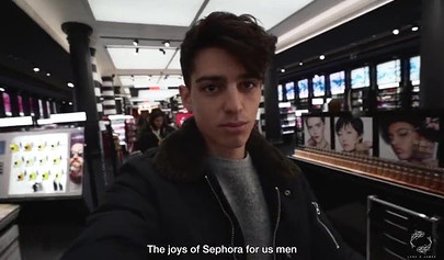 Hot European couple Luna and James love to fuck on camera