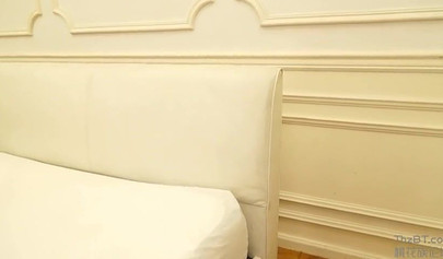 Petite Asian chick loves to tease and play on camera