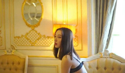 Asian model with big bubble butt and natural tits posing in lingerie