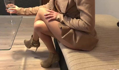 Blindfolded escort teen gets analized at hotel room