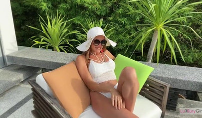 Horny amateur brunette got drilled in doggystyle in public