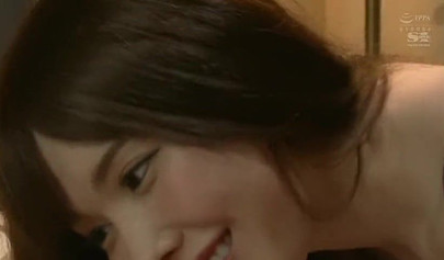 Petite Asian teen got her shaved pussy pounded on the bed