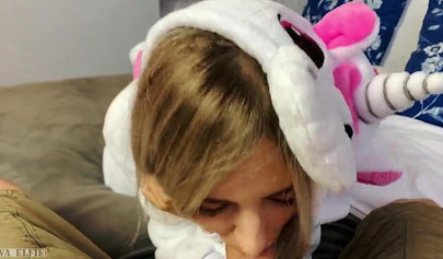 Brother shuts bratty stepsis with cock deep in her mouth