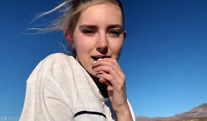 Playful blonde teenie sucks dick and rides it in a car outdoors