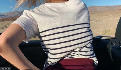 Playful blonde teenie sucks dick and rides it in a car outdoors