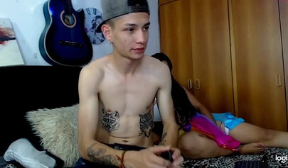 Promiscuous 18 year old babe sucks a cock on a web camera