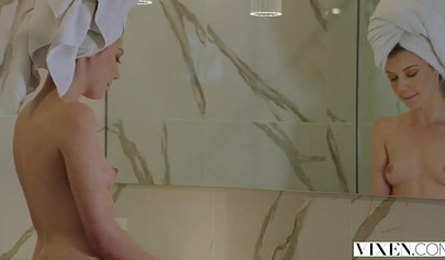 Perverted teenage redhead chick pleases a dude with her lips and pussy