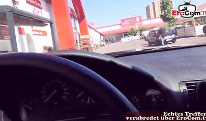 Tattooed babe with big boobs fucks in a car and outdoor