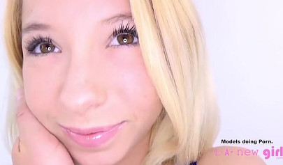 Teen has her small pussy creampied after deepthroating her man