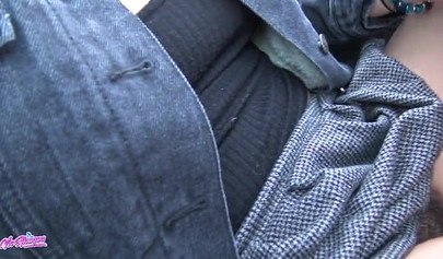 Horny young cutie plays with her pussy in a car and squirts