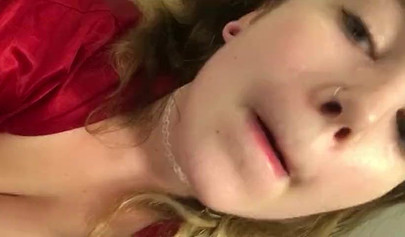 Adorable teen pleasures her pussy into multiple orgasms while wearing a buttplug