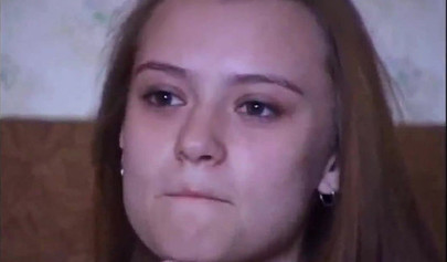 Beautiful babe lets the interviewer bang her in doggy